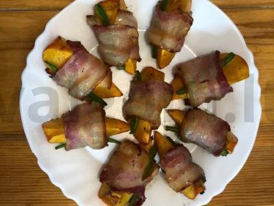 Kvapnus prosciutto su aštriu pipiru ir persimonu pagrindine nuotrauka