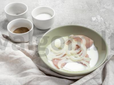 Kalakutienos šašlykas rūgščiame piene Žingsnis 1