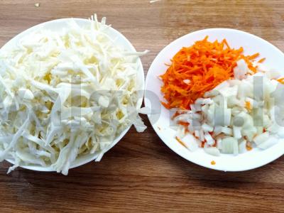 Kopūstų pyragas Žingsnis 1