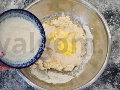 Velykinis mielinis pyragas su džiovintais vaisiais Žingsnis 5