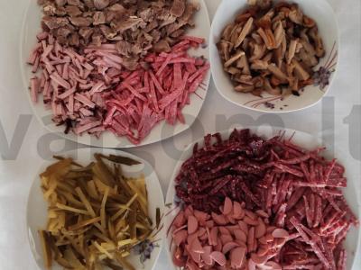 Kvapni soljanka su žaliomis alyvuogėmis Žingsnis 3