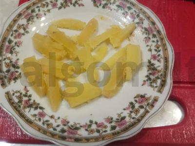 Šiltas salotas su bulvėmis Žingsnis 1