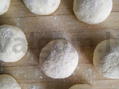 Varškėčiai su bananais Žingsnis 2