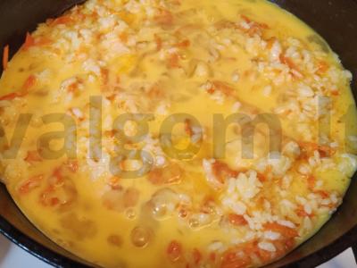 Ryžių apkepas su morkomis ir prieskoniais Žingsnis 7