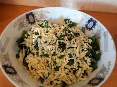 Beigluteninės plokštelės su sūriu ir žolelėmis Žingsnis 4