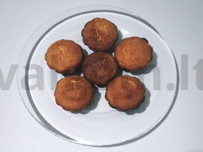 Varškės ir migdolų keksiukai pagrindine nuotrauka