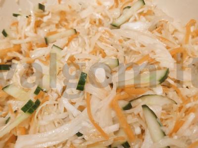 Šviežių daržovių salotas su kopūstais Žingsnis 7