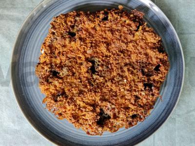 Vokiškas trupininis pyragas su šokoladu pagrindine nuotrauka