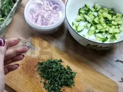 Salotas „Aštuonkojis“ su agurkais Žingsnis 2