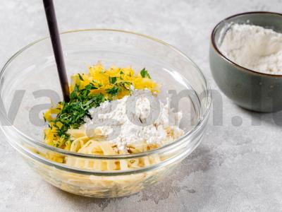 Moliūgų bulviniai blynai be kiaušinių Žingsnis 1