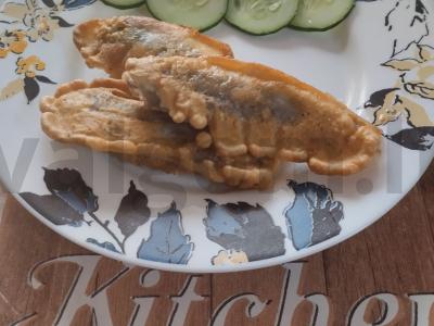 Pūgžlys tešloje iš kiaušinio ir majonezo pagrindine nuotrauka