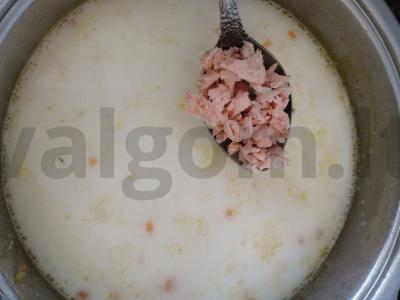 Lašišų sultinys su grietinėlėmis Žingsnis 5