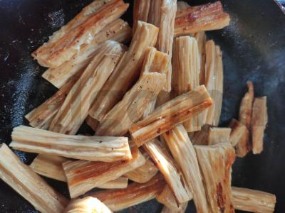 Kinietiškai kepta šparaginė pupelė Žingsnis 4