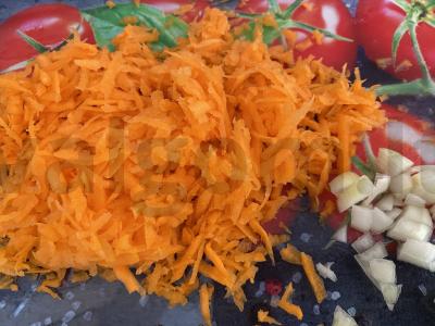 Aštrus pomidorų sriuba su silkėmis Žingsnis 2