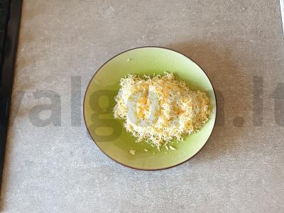 Salotas „Švelnumas“ su vištiena ir sausainiais Žingsnis 2