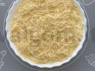 Salotas „Mimoza“ su konservuota žuvimi ir raudonuoju bulviu Žingsnis 5