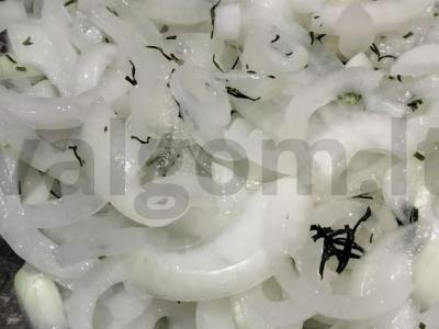 Marinuoti svogūnai pagrindine nuotrauka