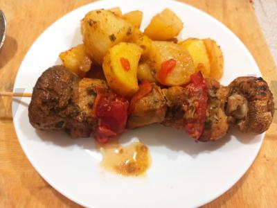 Vištienos šašlykas su grybais pagrindine nuotrauka