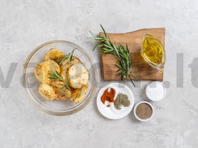 Kumpiai su prieskoninėmis bulvėmis ant grotelių Žingsnis 1