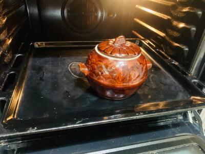 Troškinti šonkauliai su bulvėmis puode Žingsnis 8