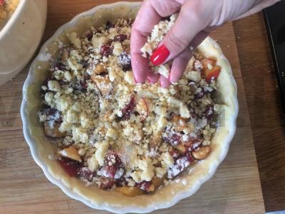 Vaisių pyragas su streuselio trupiniais Žingsnis 12