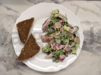 Daržovių salotas „Vitaminų džiaugsmas“ pagrindine nuotrauka