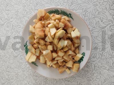 Medus pyragas su riešutais Žingsnis 4