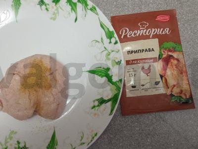 Keptas paprikas, įdarytas vištienos faršu Žingsnis 2