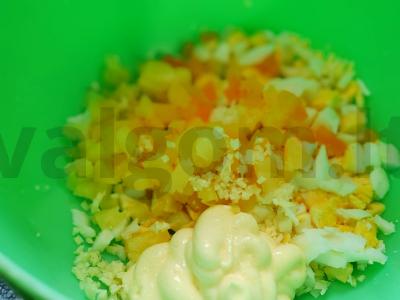 Sumuštinis su kiaušiniu ir ananasu Žingsnis 4