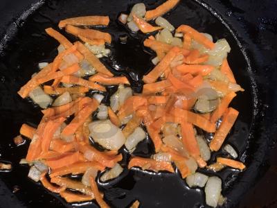 Raudonos lęšio sriuba su meatballs Žingsnis 4