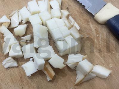 Užkandžių brusketės su sūriu „Sevan“ Žingsnis 2