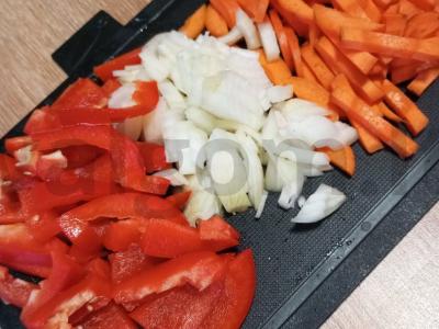 Kaimiškas kiaulienos troškinys Žingsnis 2