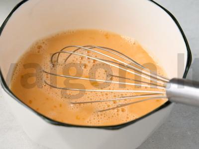 Omletas kaip vaikų darželyje orkaitėje Žingsnis 2