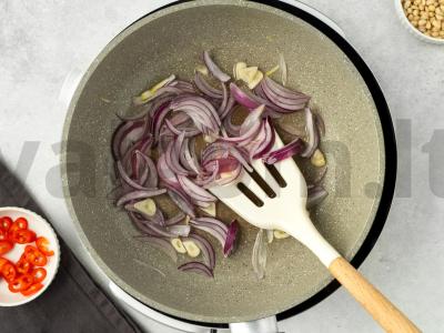 Moliūgas su pušų riešutais ir tofu Žingsnis 2