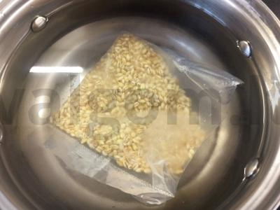 Perlovos košė su keptais pievagrybiais ir svogūnais Žingsnis 1