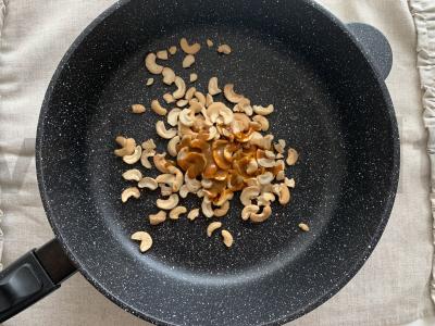 Vištiena su prieskoniniais anakardžiais Žingsnis 2