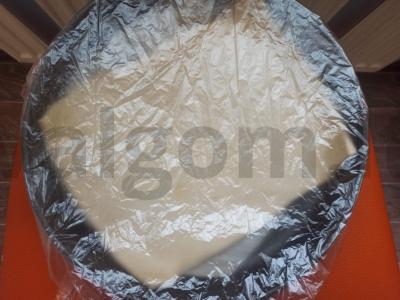 Kepurinis pyragas su sardinėmis ir šviežiais žalumynais Žingsnis 2