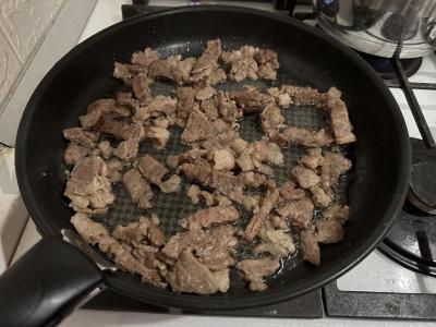 Jautiena su makaronais grietinėlės-sūrio padaže Žingsnis 1