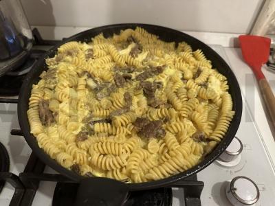 Jautiena su makaronais grietinėlės-sūrio padaže Žingsnis 5