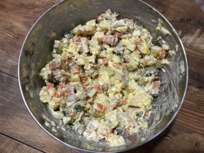 Olivje salotos su vištiena ir autorine padažu Žingsnis 7