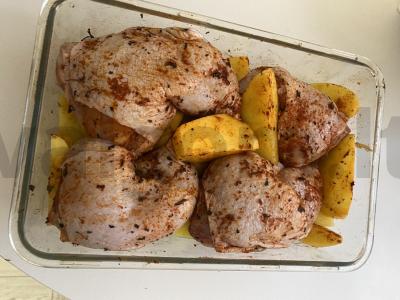 Vištiena su bulvėmis ir prieskoniais orkaitėje Žingsnis 4