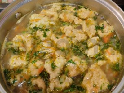 Pomidorų sriuba su vištienos krūtinėlėmis ir kukuliais Žingsnis 10