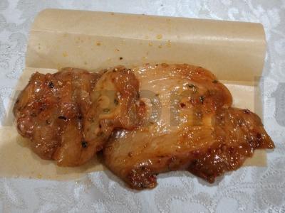 Skaniausia vištiena popieriuje ant keptuvės Žingsnis 4