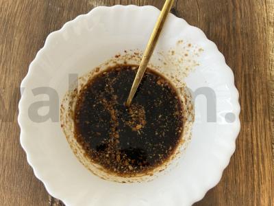 Kiauliena po šubele ant bulvių pagalvėlės Žingsnis 3