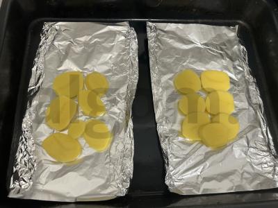 Kiauliena po šubele ant bulvių pagalvėlės Žingsnis 6