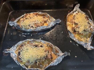 Kiauliena po šubele ant bulvių pagalvėlės Žingsnis 12