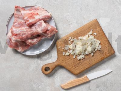 Šonkauliai su bulvėmis Žingsnis 1