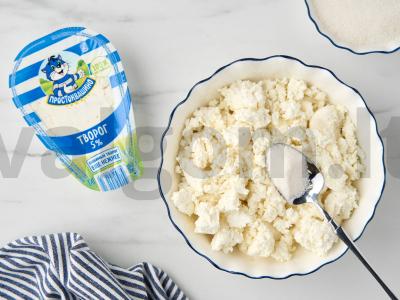 Varškės žiedas su spanguolėmis Žingsnis 6