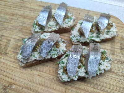 Užkandžių sumuštiniai su silke ir prancūziška garstyčia Žingsnis 6