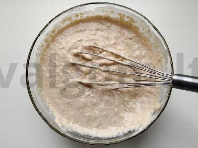 Avižiniai mini-šarlotai su raugintu pienu Žingsnis 3